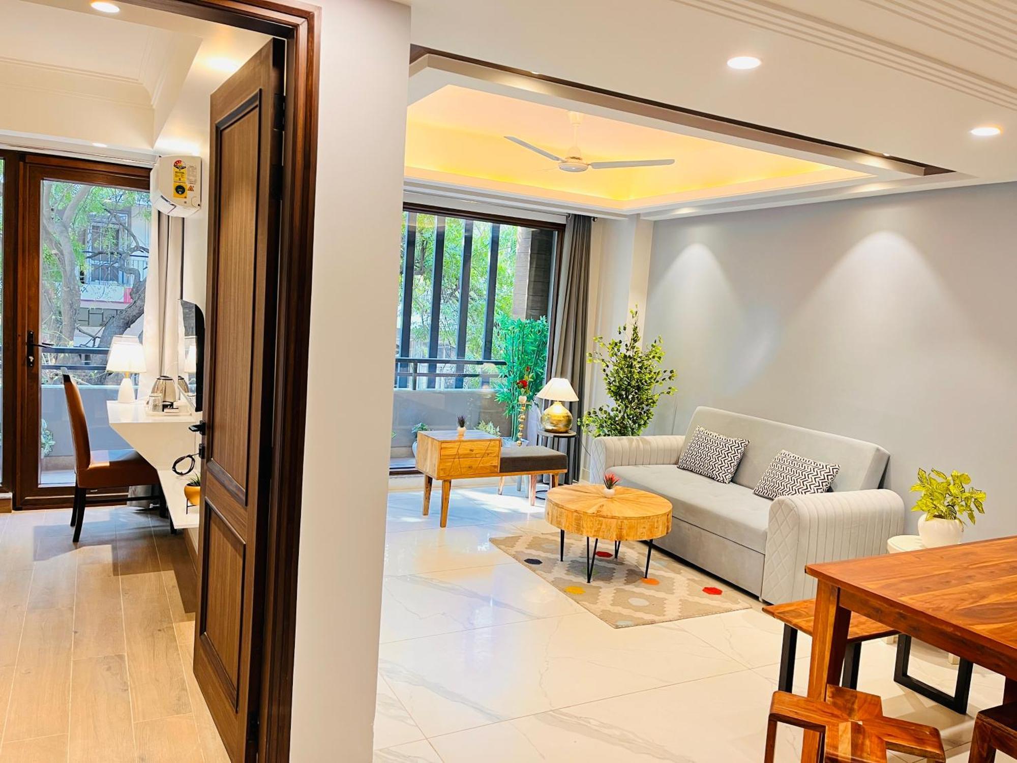 Hotel Gianmala Residency South Extension Near Aiims Delhi New Delhi Exteriör bild