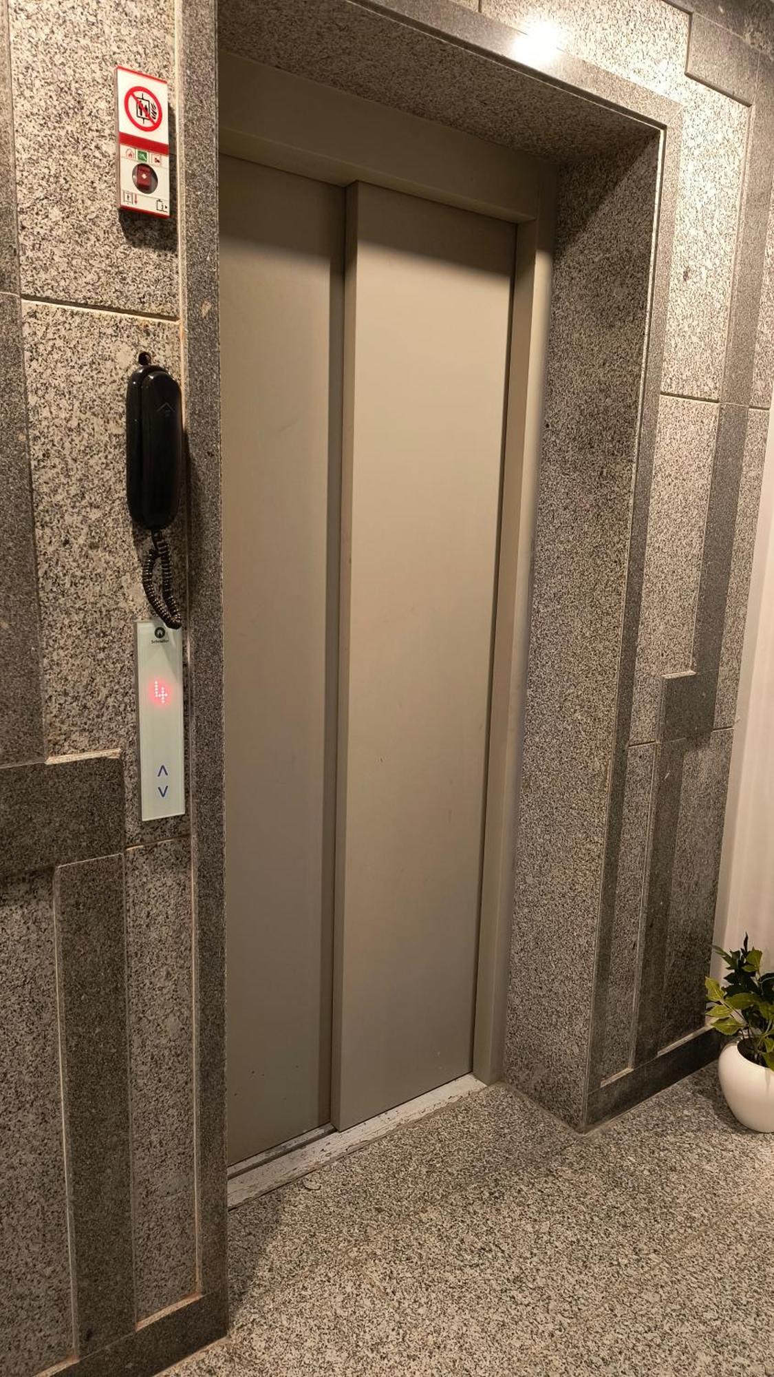 Hotel Gianmala Residency South Extension Near Aiims Delhi New Delhi Exteriör bild