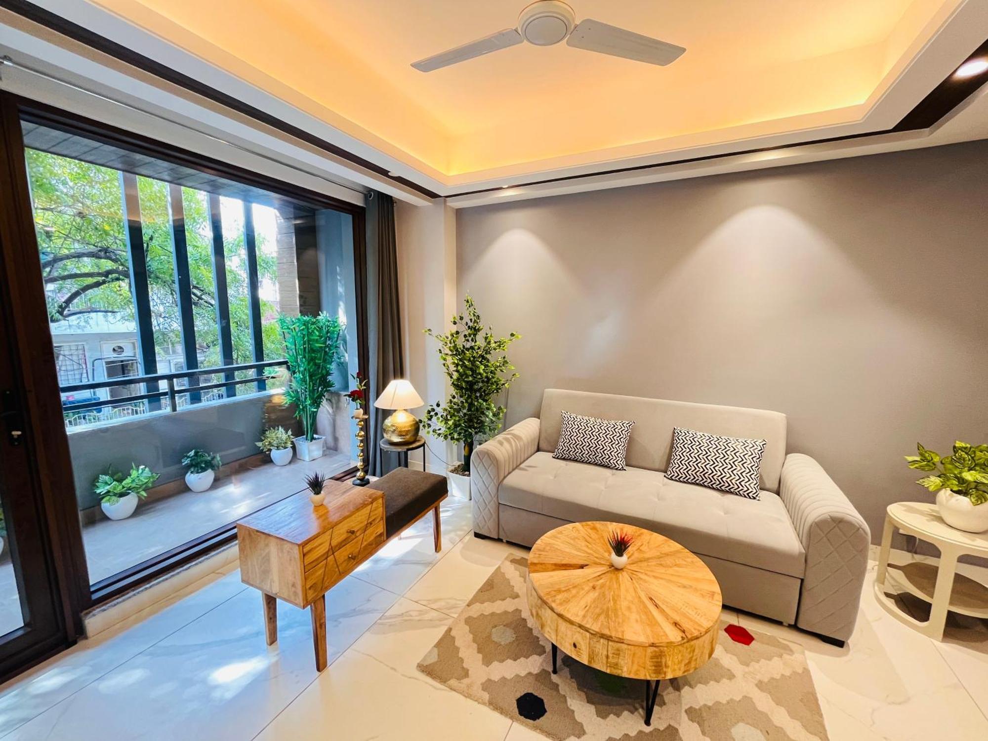 Hotel Gianmala Residency South Extension Near Aiims Delhi New Delhi Exteriör bild