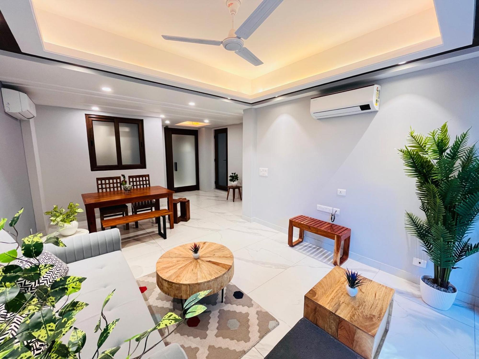 Hotel Gianmala Residency South Extension Near Aiims Delhi New Delhi Exteriör bild