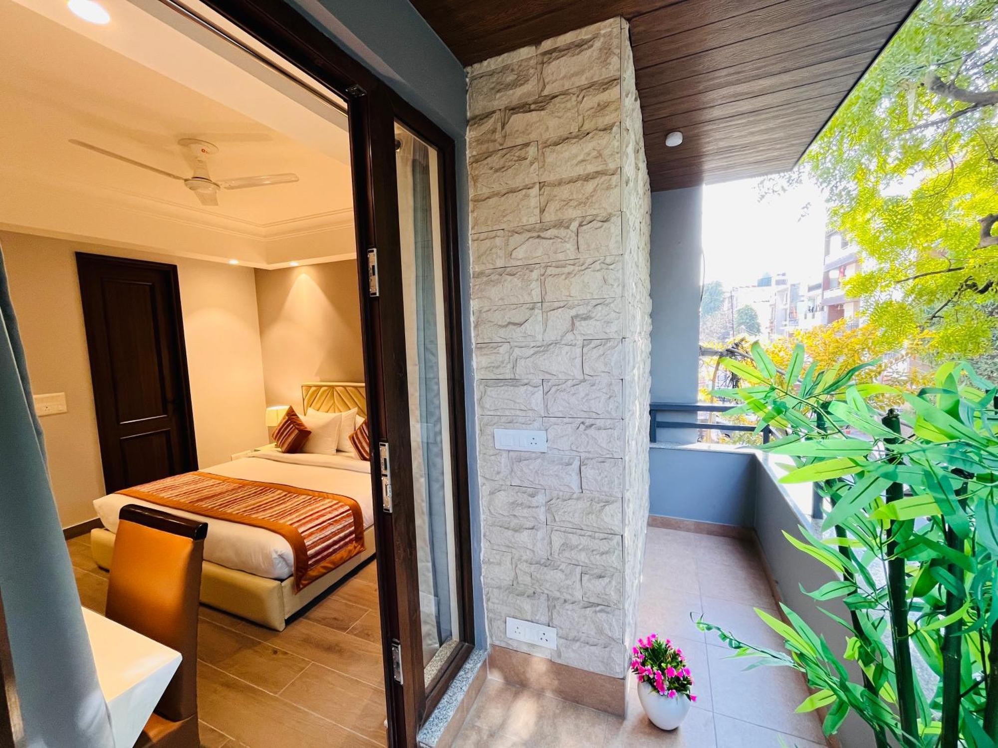 Hotel Gianmala Residency South Extension Near Aiims Delhi New Delhi Exteriör bild