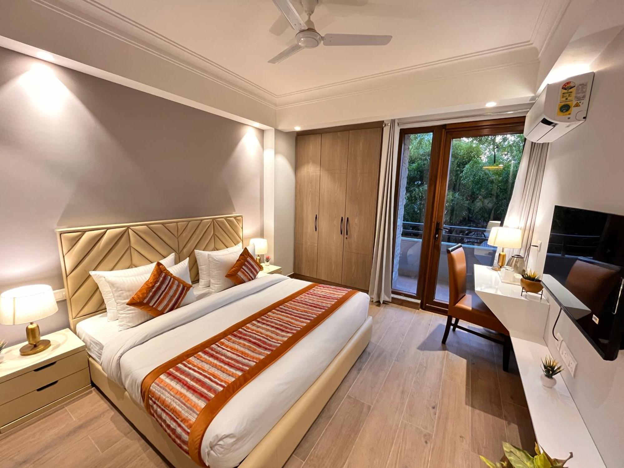 Hotel Gianmala Residency South Extension Near Aiims Delhi New Delhi Exteriör bild