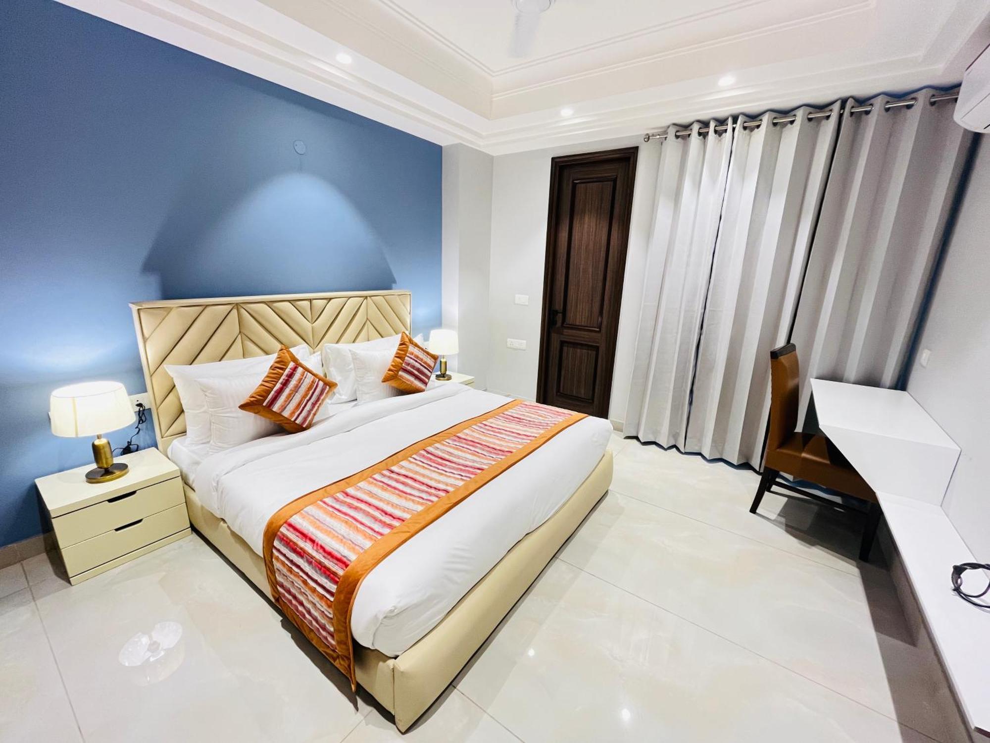 Hotel Gianmala Residency South Extension Near Aiims Delhi New Delhi Exteriör bild