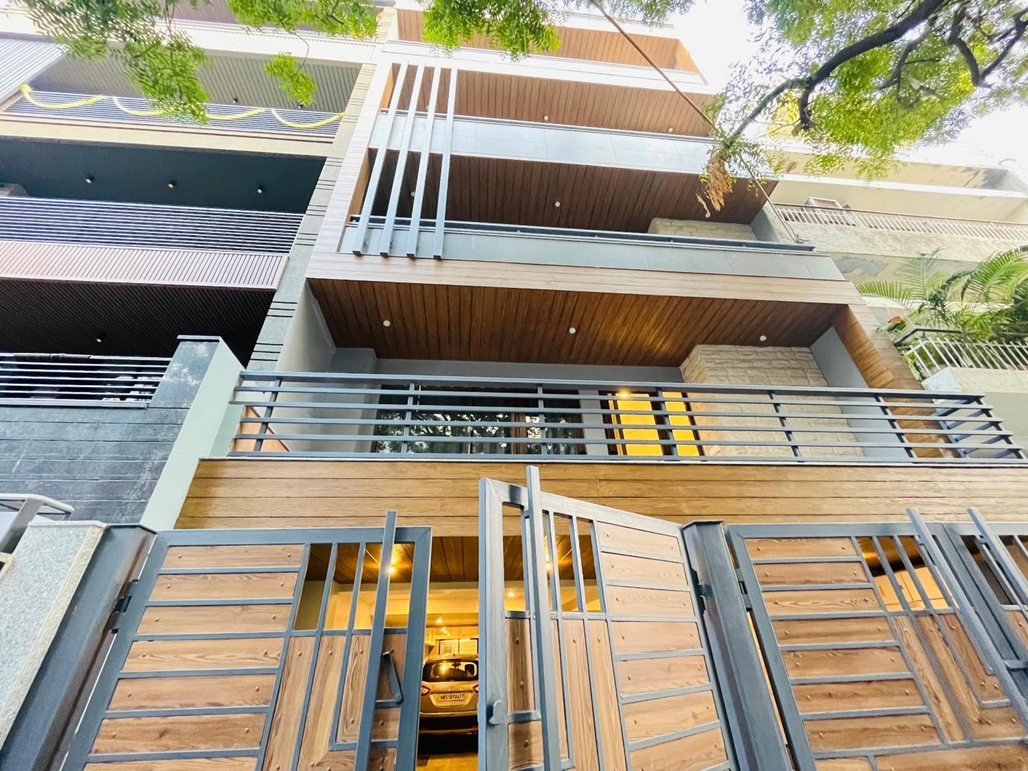 Hotel Gianmala Residency South Extension Near Aiims Delhi New Delhi Exteriör bild